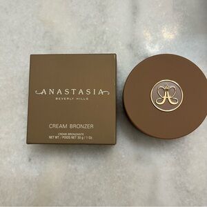 Anastasia Cream Bronzer Hazelnut